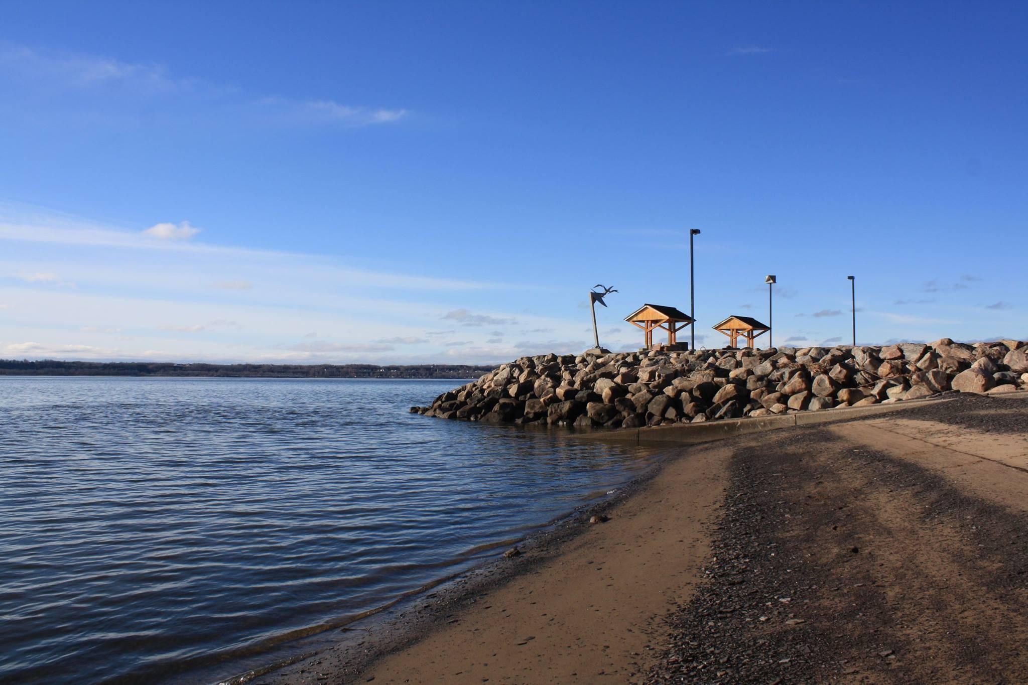 Quais Marinas Entete